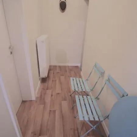 2 Ch Avec Terrasse En Centre *