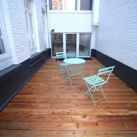 2 Ch Avec Terrasse En Centre